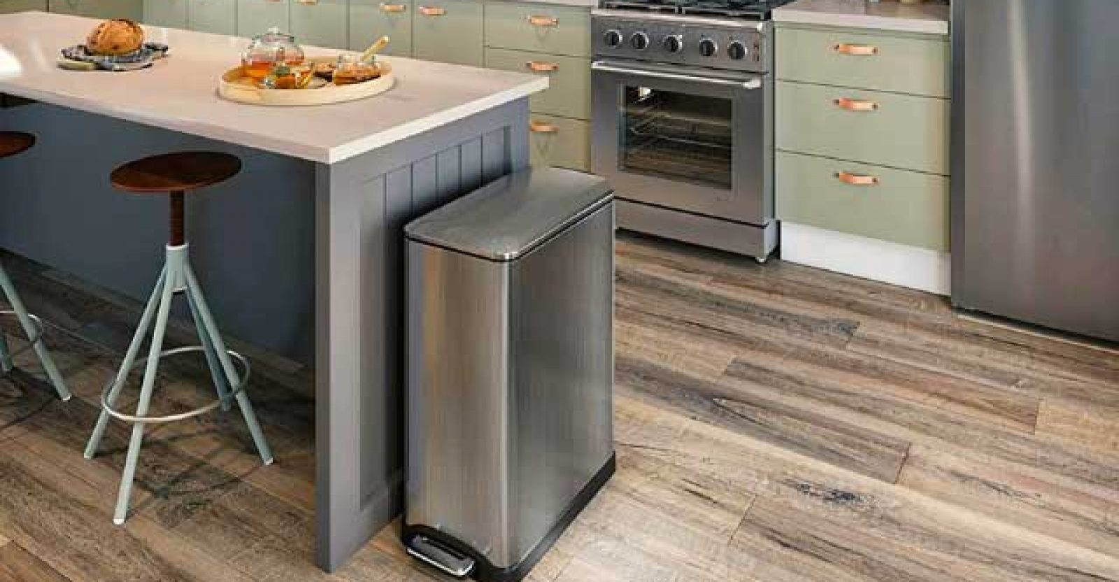 How Big Should A Kitchen Trash Can Be Amend Home   How Big Should A Kitchen Trash Can Be 1600x832 