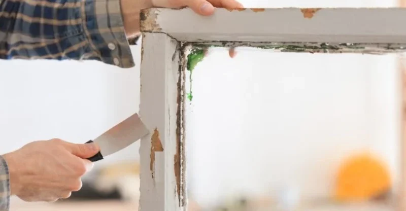 How to Remove Paint From Glass Window