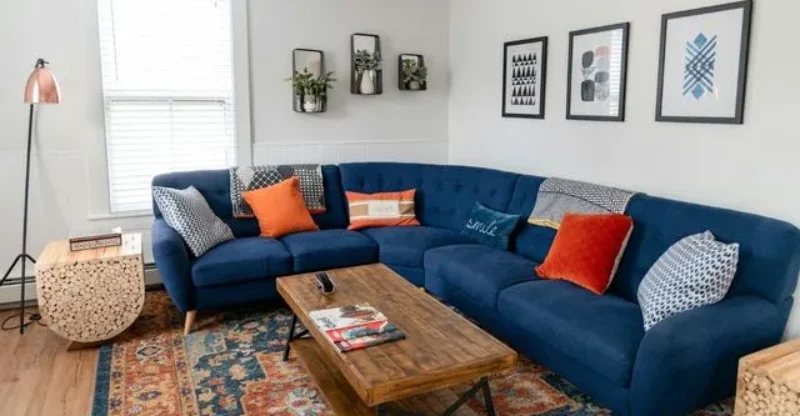 4 Clear Signs It’s Time for a New Couch?