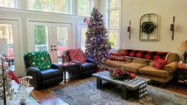 How Do Interior Designers Decorate for Christmas? 7 Expert Tips & Trends